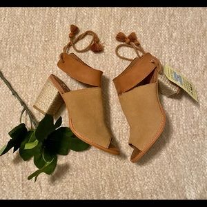 Toms Tie Suede Sandal